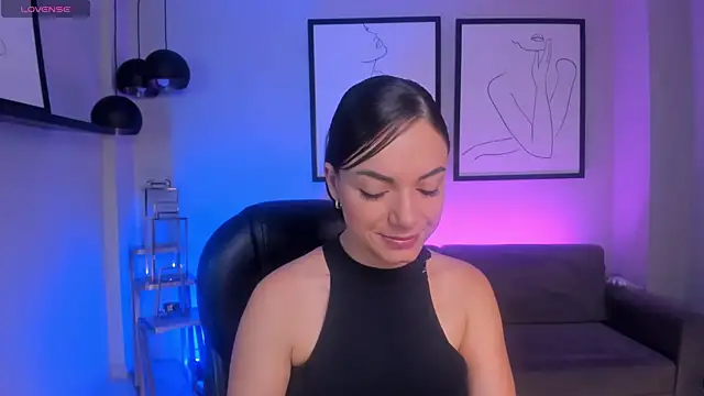 Snapshot of MorganHicks chatting on 06.20.26 MorganHicks online show from 06.20.26