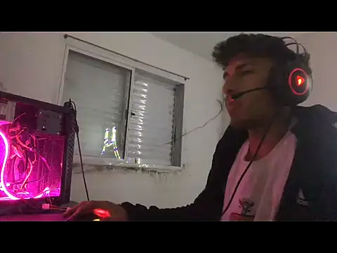 axel2leiva online show from 10.13.25