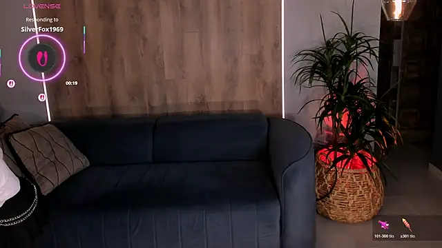 DannieSmith1 online show from 04.11.26