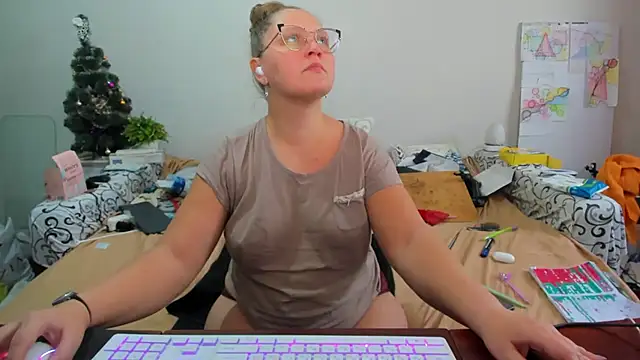 IamYourNarcotic online show from 02.07.26