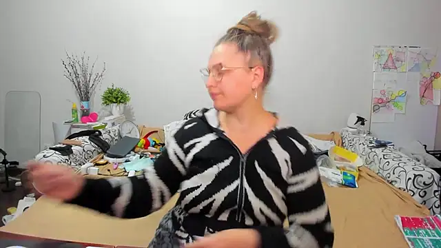 IamYourNarcotic online show from 02.25.26