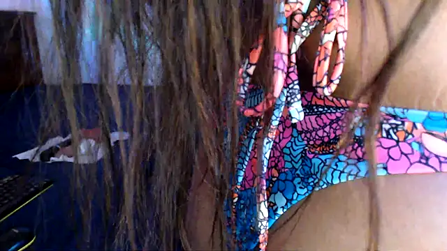 Snapshot of BeautyPriya chatting on 02.05.26 BeautyPriya online show from 02.05.26