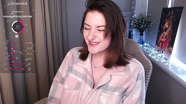 Snapshot of elise_sweet chatting on 12.25.24 elise sweet online show from 12.25.24