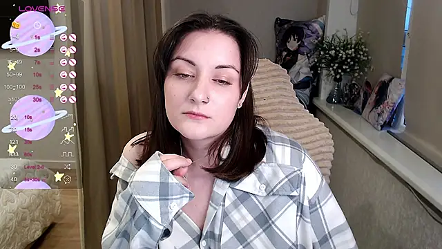 Snapshot of elise_sweet chatting on 10.10.25 elise sweet online show from 10.10.25