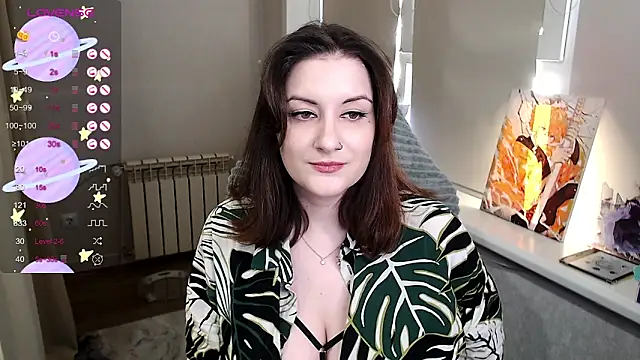 Snapshot of elise_sweet chatting on 10.18.25 elise sweet online show from 10.18.25