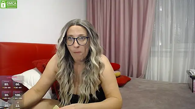 Aphrodite S32 online show from 09.09.25