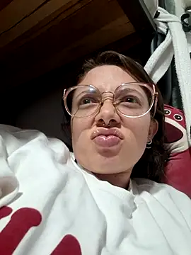 linda-schmidt online show from 12.22.25