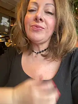 Snapshot of Alice_Sweetyyy chatting on 03.02.25 Alice Sweetyyy online show from 03.02.25