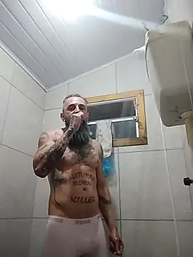 Snapshot of mitrandyr chatting on 11.15.25 mitrandyr online show from 11.15.25