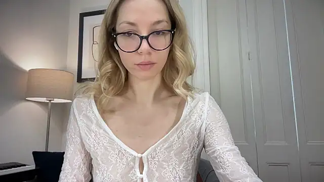 Cutensadistic online show from 12.14.24