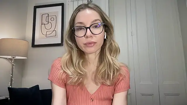 Cutensadistic online show from 12.20.24