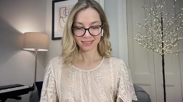 Cutensadistic online show from 12.27.24