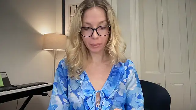 Cutensadistic online show from 03.19.25