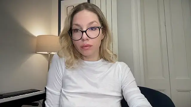 Cutensadistic online show from 03.20.25