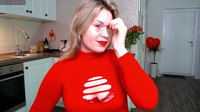 HotTiffani online show from 03.06.25