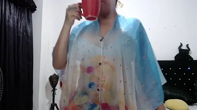 venuz mendoza20 online show from 11.26.25