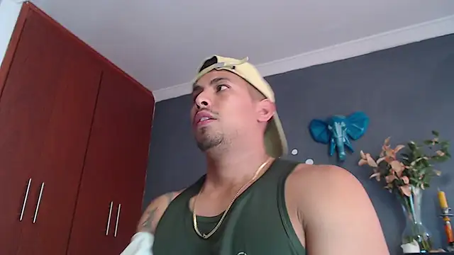 Snapshot of geirge_teacherxx chatting on 12.13.24 geirge teacherxx online show from 12.13.24