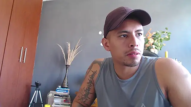 Snapshot of geirge_teacherxx chatting on 01.12.25 geirge teacherxx online show from 01.12.25