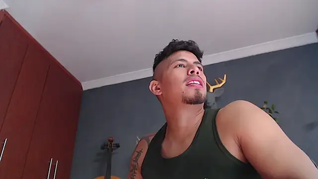 Snapshot of geirge_teacherxx chatting on 03.22.25 geirge teacherxx online show from 03.22.25