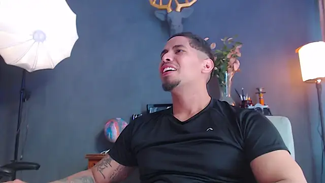 Snapshot of geirge_teacherxx chatting on 09.15.25 geirge teacherxx online show from 09.15.25