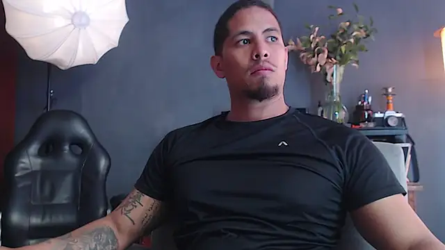 Snapshot of geirge_teacherxx chatting on 09.29.25 geirge teacherxx online show from 09.29.25