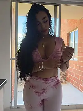 Snapshot of emma_andrew1 chatting on 01.17.26 emma andrew1 online show from 01.17.26