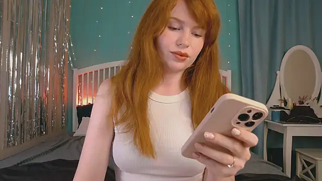 Snapshot of GingerArin chatting on 06.20.26 GingerArin online show from 06.20.26