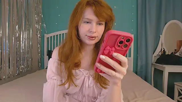 Snapshot of GingerArin chatting on 06.25.26 GingerArin online show from 06.25.26