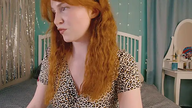 Snapshot of GingerArin chatting on 07.24.26 GingerArin online show from 07.24.26