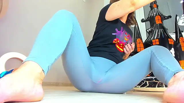 Girl Squirts online show from 10.25.25