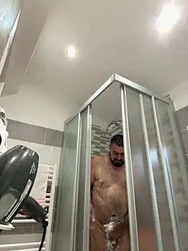 ChiIul11 online show from 04.22.26