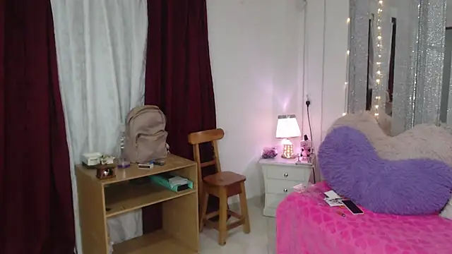 mijal queen online show from 12.15.24