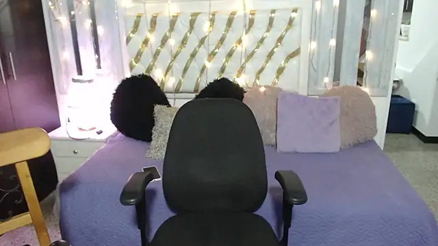 mijal queen online show from 03.14.25