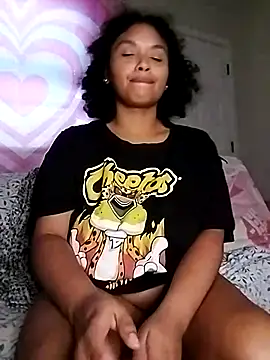 Snapshot of TasteeKitty chatting on 10.13.25 TasteeKitty online show from 10.13.25