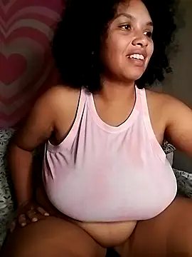 Snapshot of TasteeKitty chatting on 10.20.25 TasteeKitty online show from 10.20.25