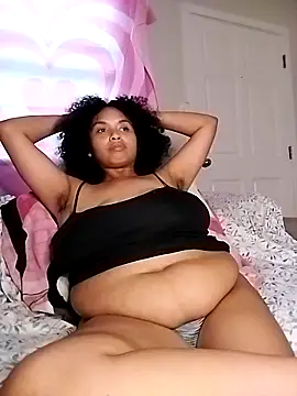 Snapshot of TasteeKitty chatting on 11.06.25 TasteeKitty online show from 11.06.25