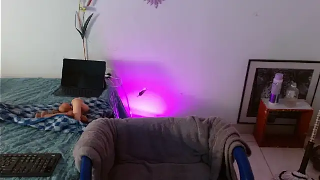 keyklin1 online show from 02.13.26