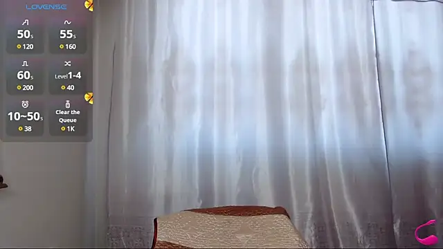 Snapshot of Batari chatting on 03.04.25 Batari online show from 03.04.25