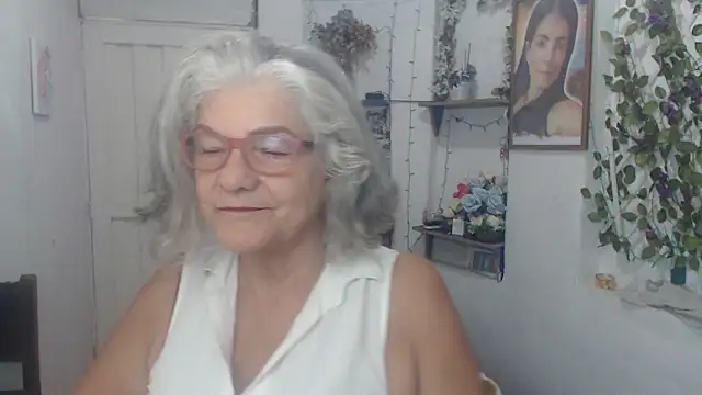 FunnyGrandma online show from 09.20.25