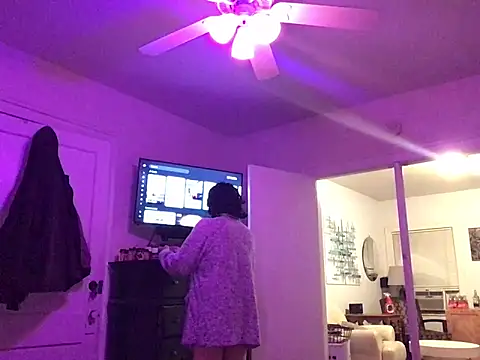 Snapshot of Jcharlesnew69@xh chatting on 11.07.25 Jcharlesnew69xh online show from 11.07.25