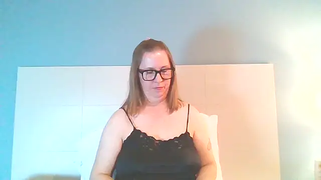 SweetandNaughty1 online show from 03.17.25