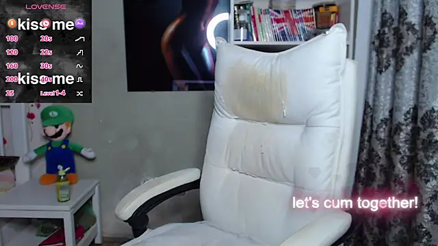 Snapshot of Mella4you chatting on 02.09.25 Mella4you online show from 02.09.25