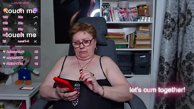 Snapshot of Mella4you chatting on 03.11.25 Mella4you online show from 03.11.25