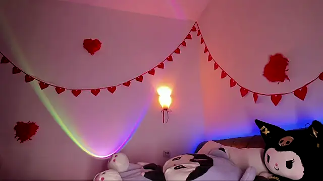 LizaLoveness online show from 02.21.25