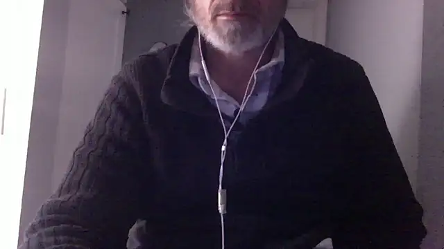 Snapshot of readyforfunxxx chatting on 01.15.25 readyforfunxxx online show from 01.15.25