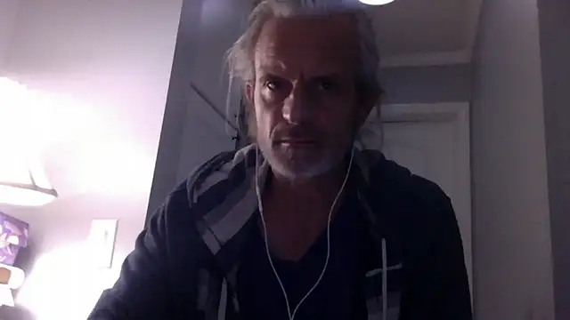 Snapshot of readyforfunxxx chatting on 05.14.26 readyforfunxxx online show from 05.14.26