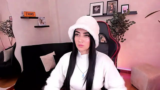 EmmyEvans1 online show from 11.06.25