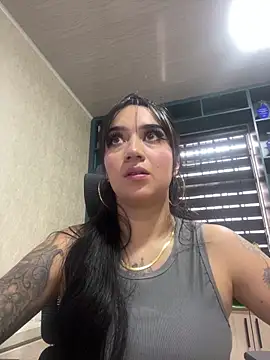 EmmyEvans1 online show from 02.06.26