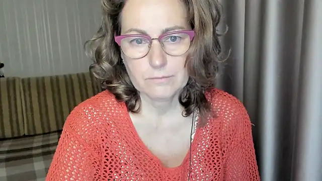 lauraoven online show from 12.05.24