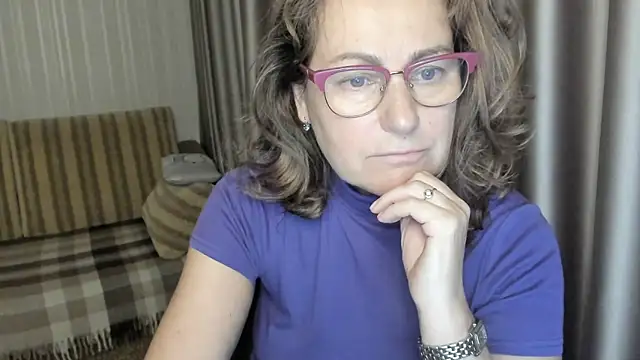 lauraoven online show from 12.10.24